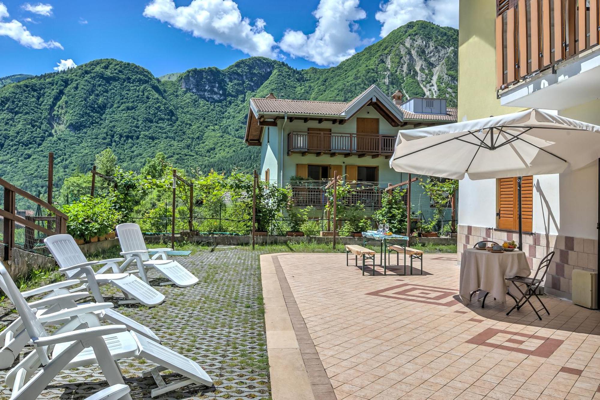 Il Giardino In Montagna Family Friendly- Happy Rentals Tenno Exterior foto